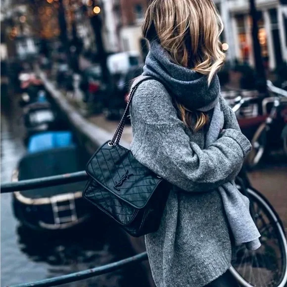 Street Style Ysl Niki Sizes Bag Size Comparison Saint Laurent Niki - Main Image